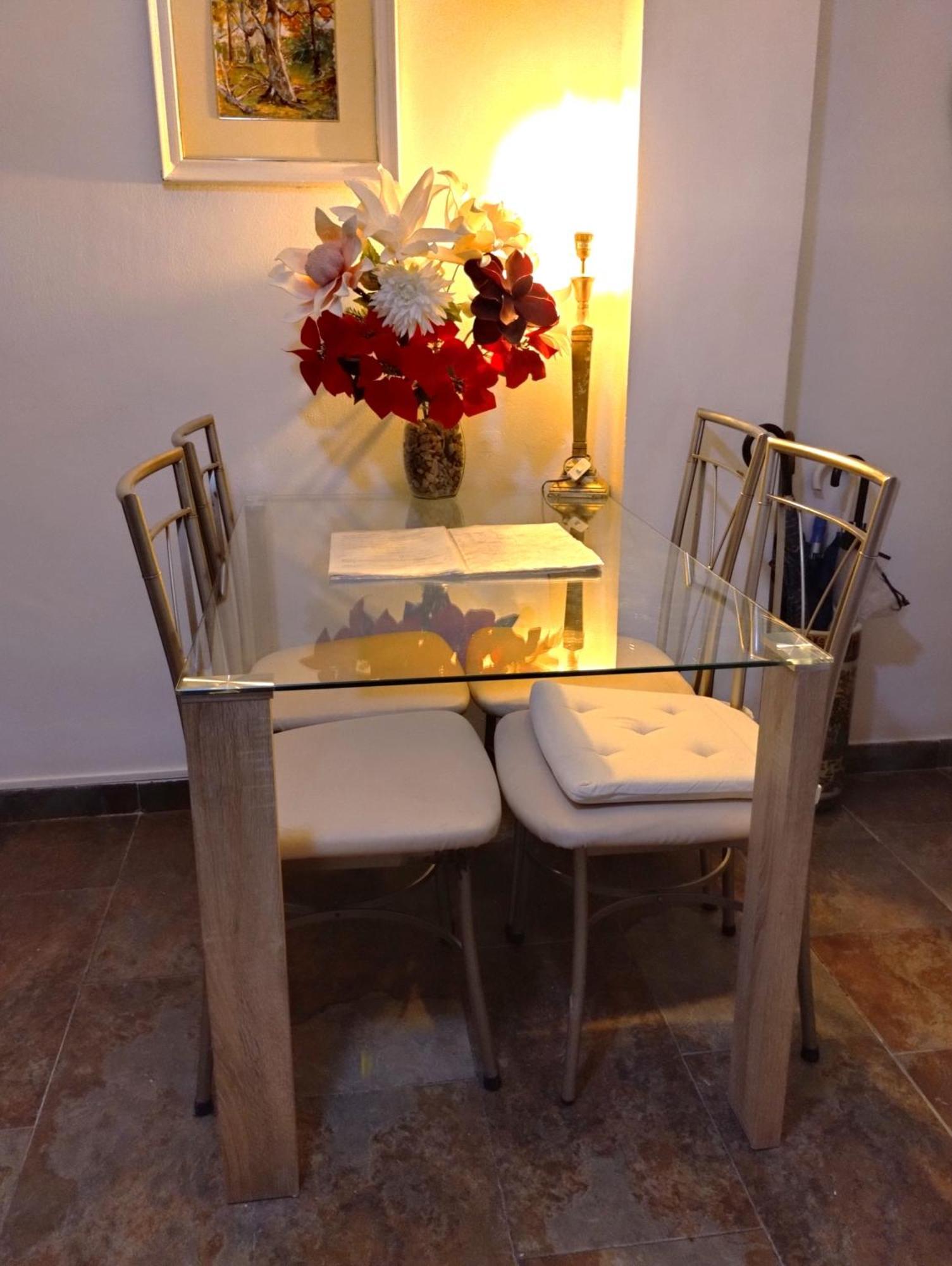 Habitaciones Individuales En Apartamento Madrid Kültér fotó