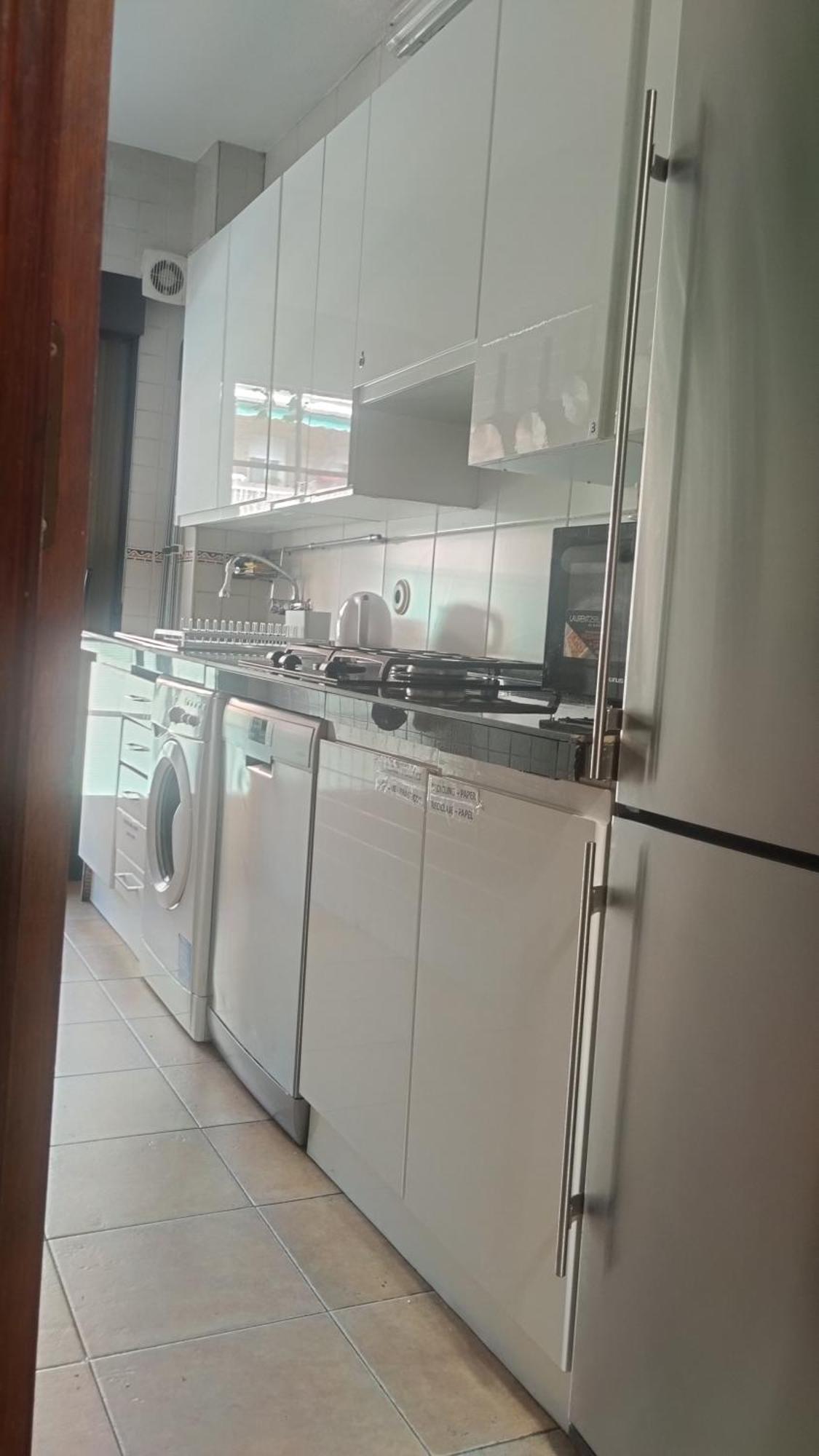 Habitaciones Individuales En Apartamento Madrid Kültér fotó