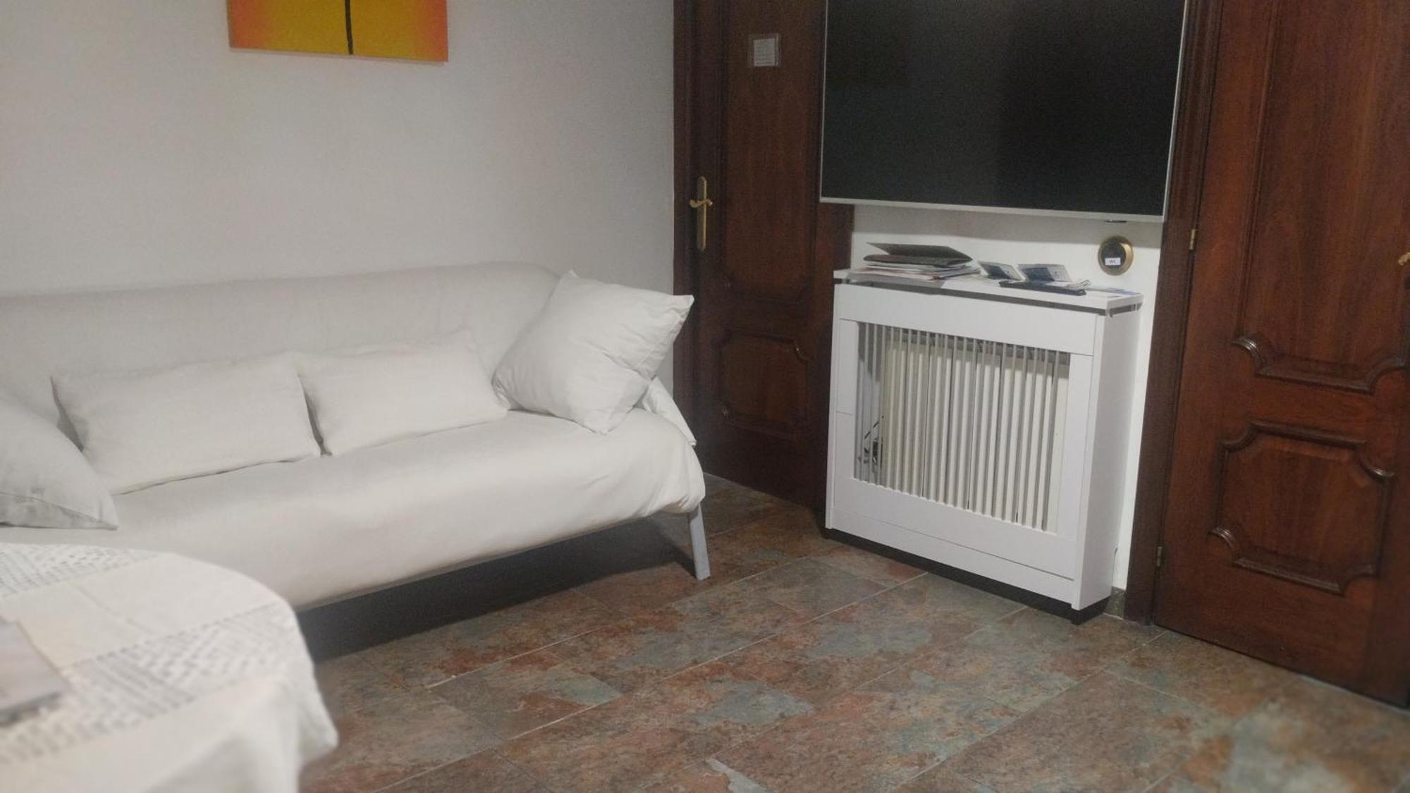 Habitaciones Individuales En Apartamento Madrid Kültér fotó